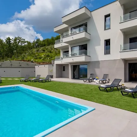 Vila Lavinia