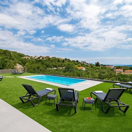 Villa Lavinia *