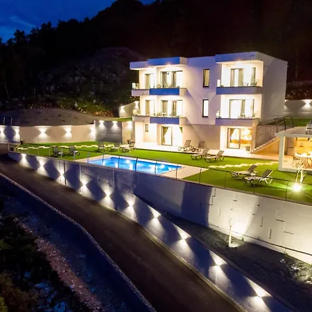 Villa Lavinia *