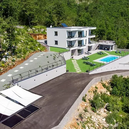 Villa Lavinia