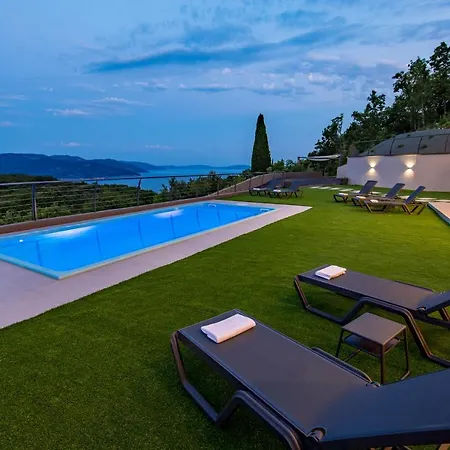 Villa Lavinia *